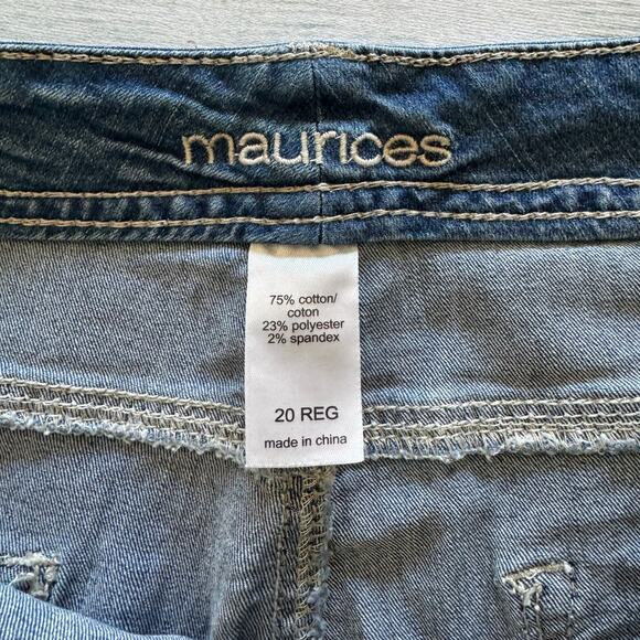 Maurices 20R Light Wash Tapered Leg Jeans - Picture 3 of 4